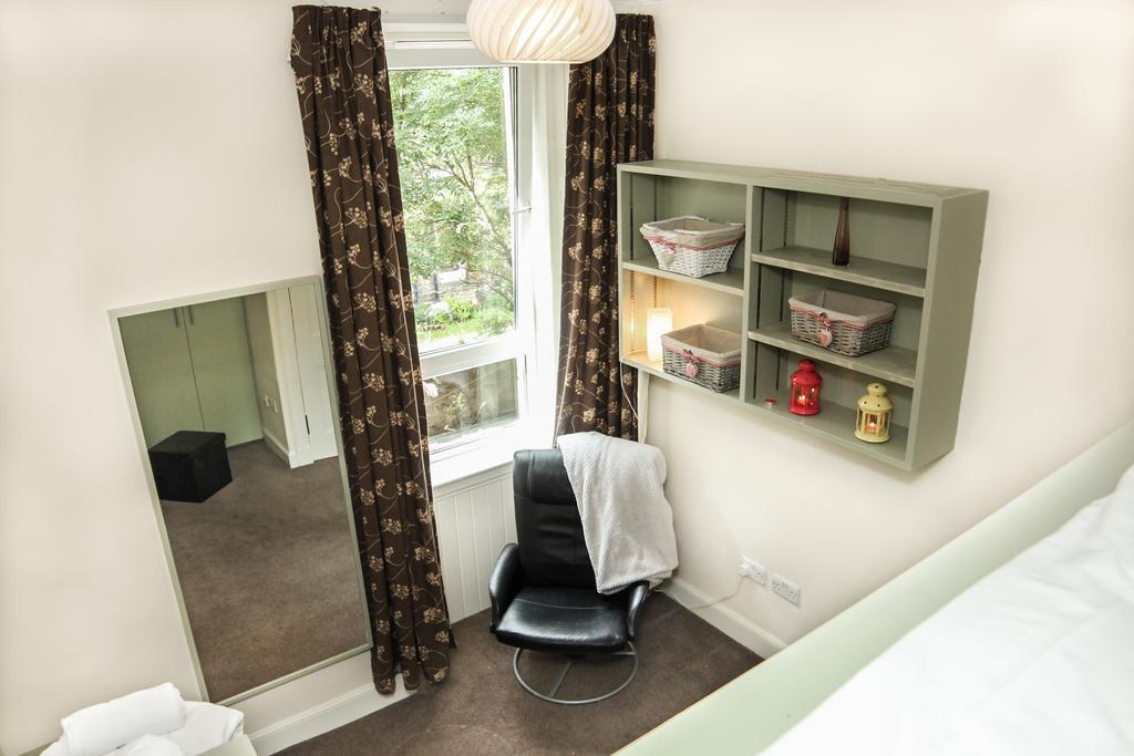 דירות אדינבורו Chic & Bright Flat Near Holyrood Park חדר תמונה